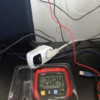 CK Akdeniz Elektrik'te Sürekli Düşük Ve Dalgalı Voltaj Cihazlarımı Mahvediyor
