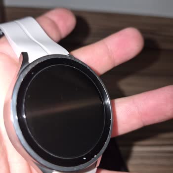 Satıcı Kullanılmış Samsung Galaxy Watch 5 Pro Ve Sahte Şarj Kablosu Gönderdi