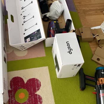 Dyson Süpürge Eksik Gönderildi: Ayak Ünitesi Ve Lazer Başlık Yok