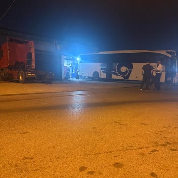 Otobüs Gecikmesi Ve Araç Arızası Sonucu 2 Saat Bekleme