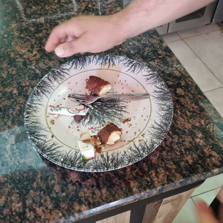 Çıtır Simit Şubesinde Çöp Tabağa Atıldı Ve Saygısız Davranışa Maruz Kaldık