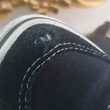 Vans Brooklyn LS Ayakkabısının 6. Giyişte Delinmesi Ve Değişim Talebinin Reddedilmesi