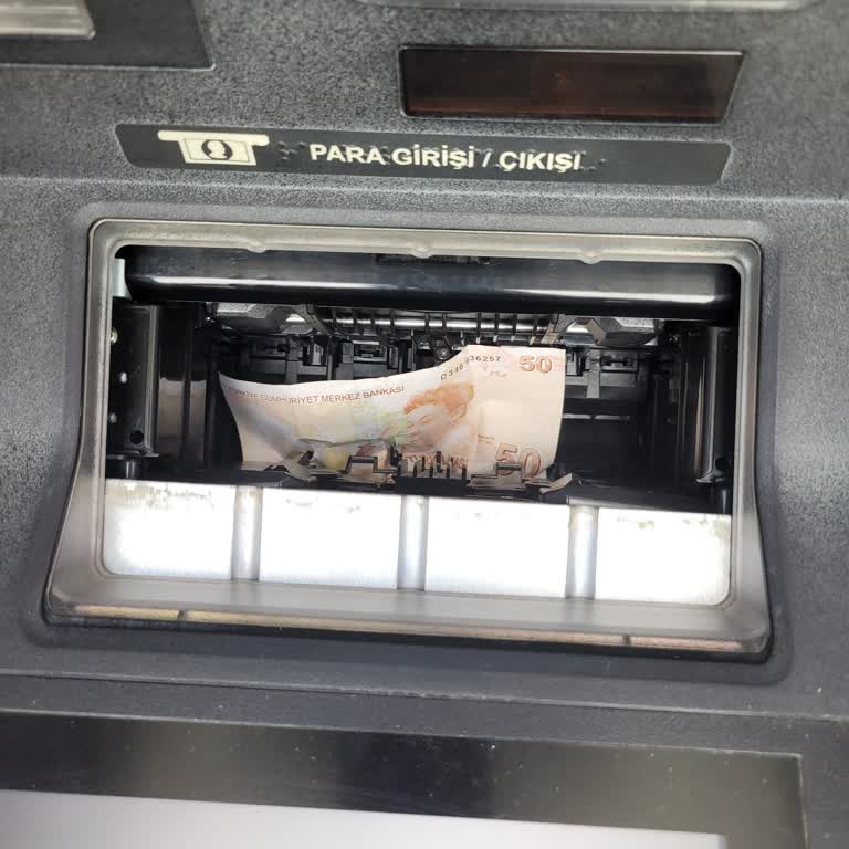 Akbank ATM’de Kırılan 50 TL Banknot Ve Eksik Para Nedeniyle Ödeme Yapamadım