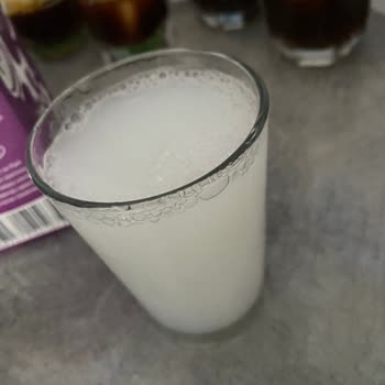 Migros Sanal Market'ten Bozuk Yarım Yağlı Süt Teslimatı