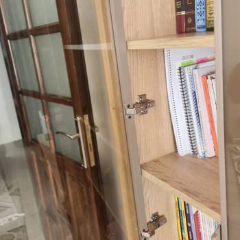 Eksik Menteşe Kapakları Ve Yanıtsız Müşteri Desteği