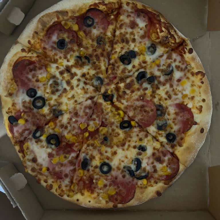 Hardalsız Ve Soğuk Pizza, Şube Telefonları Cevapsız: Ücret İadesi Talebi
