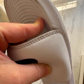 Nike Terlikte İlk Kullanımda Yırtılma Ve Kullanıcı Hatası İddiası
