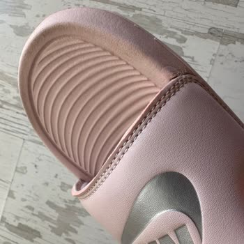 Nike Terlikte İlk Kullanımda Yırtılma Ve Kullanıcı Hatası İddiası