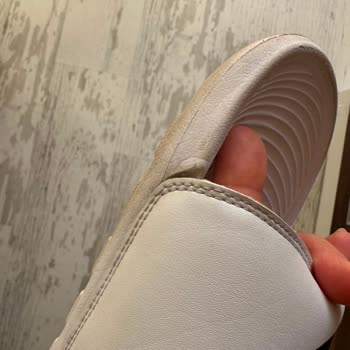Nike Terlikte İlk Kullanımda Yırtılma Ve Kullanıcı Hatası İddiası