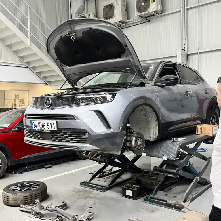 Direksiyon Kutusu Eksikliği Nedeniyle Opel Mokka Tamirinde 3 Aylık Gecikme Ve Ücretsiz Araç Talebi