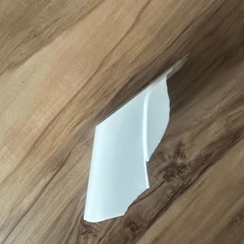 Gree Klima İç Ünitesindeki Çatlak Ve Kopma İçin Garantili Değişim Talebi