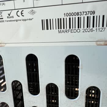 Uğur Marka Reyon Dolabının Dondurmaları Eritmesi Ve Servis Gecikmesi