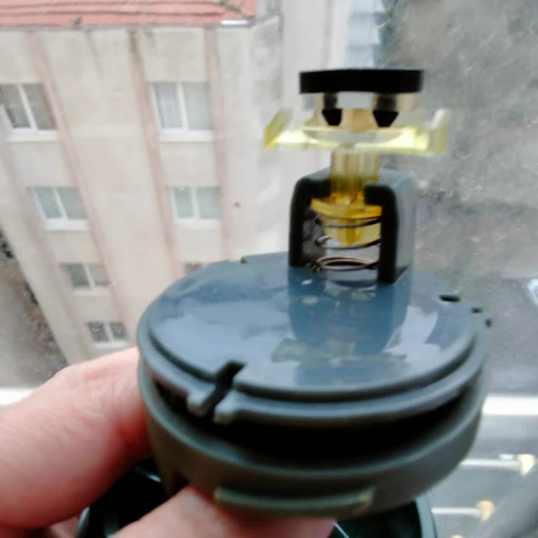 Gratis'ten Stanley Termos Kapak Sızıntısı İçin Garanti Kapsamında Ücretsiz Onarım Talebi