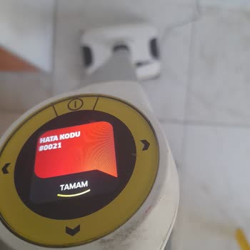 Kronik Arıza Ve Servis İlgisizliği Nedeniyle Kärcher FC 8 Smart Değişim Talebi