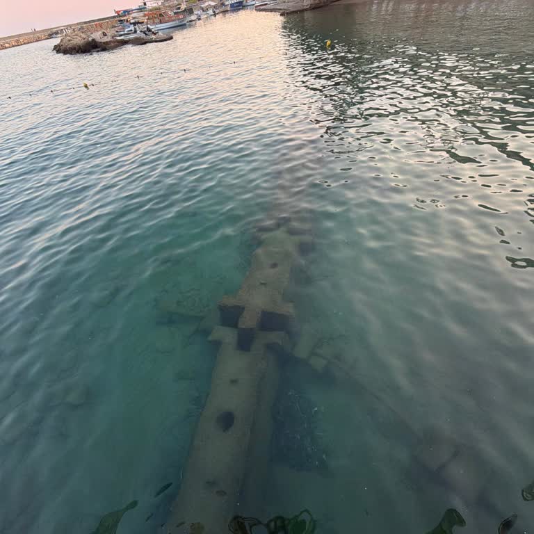 Deniz Kenarında Tehlikeli Kayalar Ve Çöp, Güvenlik Sorunları