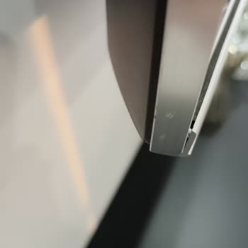 Beko Televizyonum Arızalı, Çizik Kasa İle Geri Döndü, Değişim Gerekiyor
