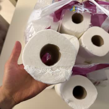 Maylo Marka Tuvalet Kağıdında Ürün Hatası Ve Kullanılamaz Rulolar