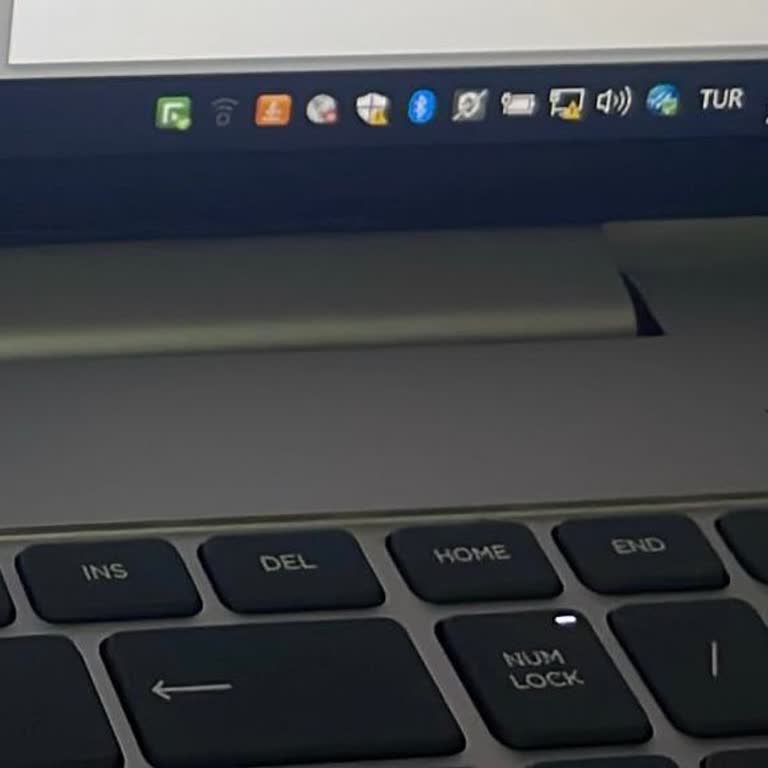 Ödenen Faturaya Rağmen Sürekli Kopan Ve Yavaşlayan İnternet, Çözüm Bulamayan Müşteri