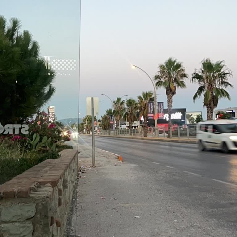 Dolmuş Saatleri İş Çıkışına Uymuyor, Çalışanlar Saatlerce Bekliyor