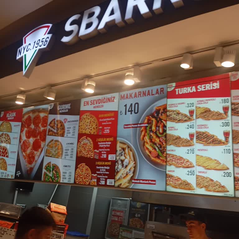 Sbarro Şubesinde Menü Fiyatı Ve Kasadaki Fiyat Uyuşmazlığında Hakaret Ve Kaba Davranış