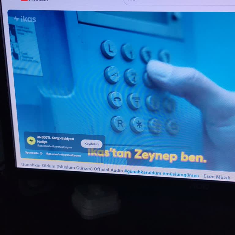 YouTube Premium Aboneliğimde Reklam Görüyorum