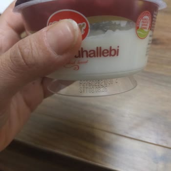 Eker Sakızlı Muhallebide Son Kullanma Tarihine Rağmen Bozulma Ve Sağlık Endişesi