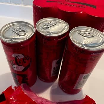 Hasarlı Coca-Cola Zero Teslim Edildi, Yenisi Gelmedi Ve İade Yok