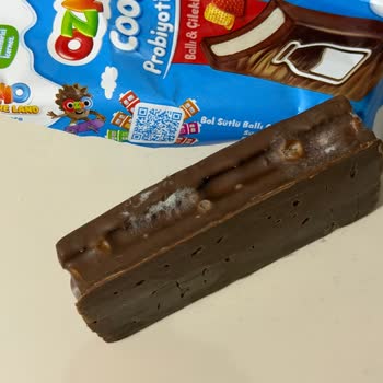 Küflü Çikolata Ve Okunamaz Son Kullanma Tarihi: Sağlık Riski