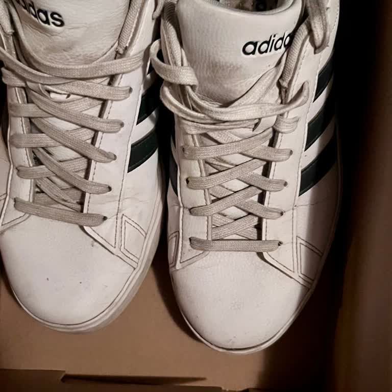 Adidas Grand Court Cloudfoam Ayakkabısının Sol Tekinde Açılma Sorunu Ve Değişim Talebi