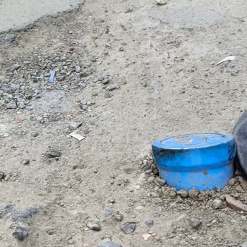 Gaziosmanpaşa Ve Bağcılar’da Bozuk Asfalt Ve Çukurlara Karşı Acil Yol Onarımı Talebi
