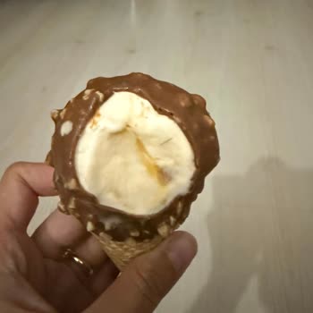 Eskişehir BİM Magnum Dondurmasında Yabancı Madde Keşfi Ve Gıda Güvenliği Şikayeti