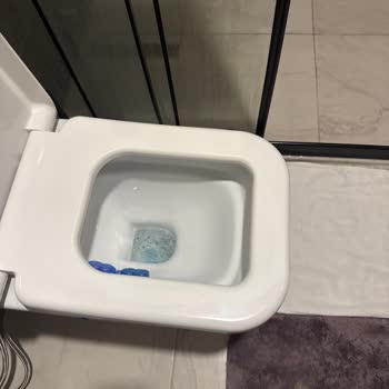 ECA Klozet Sıçrama Yapıyor