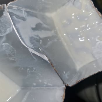 Son Kullanma Tarihi Geçmemiş Olmasına Rağmen Sütte Bozulma Ve Gıda Güvenliği Endişesi