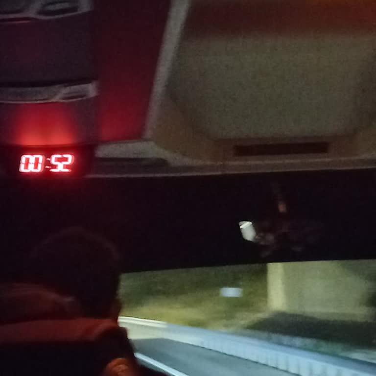 Geç Kalkış Ve Uzun Gecikme, Şoför Ve Muavinin Bilgi Vermeme Eksikliği