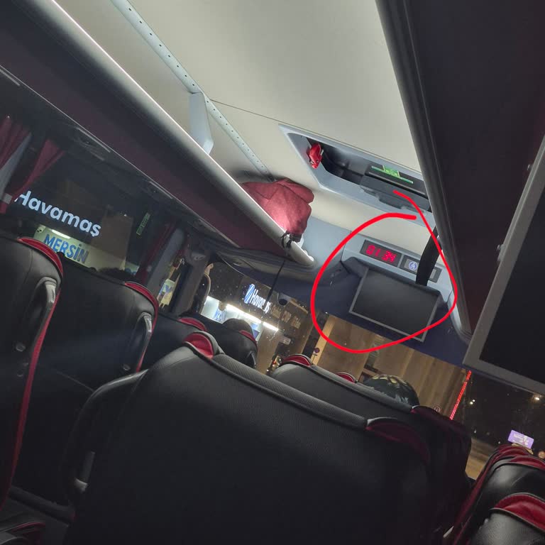 01:00 Seferine Uymayan Otobüs Ve Çelişkili Personel Nedeniyle Mağduriyet