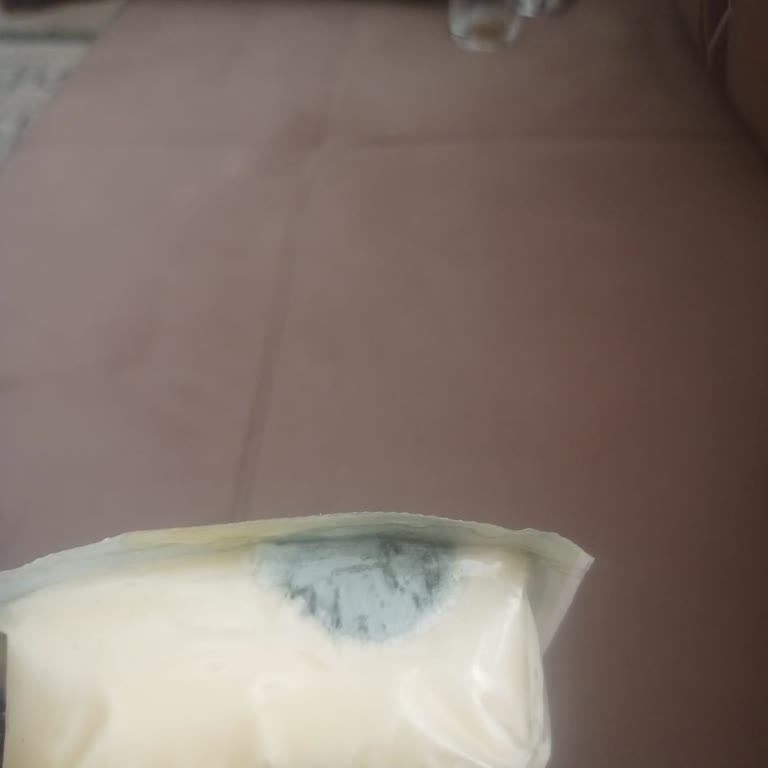 Migros Sanal Market’ten Küflü Kaşar Peyniri Teslim Alındı