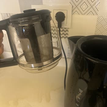 Philips Çaycısının Cam Demlik Aniden Kırıldı Ve Orijinal Yedek Parça Bulunamıyor