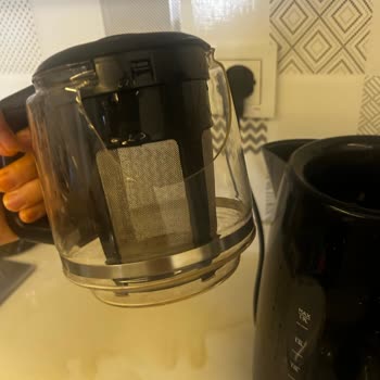Philips Çaycısının Cam Demlik Aniden Kırıldı Ve Orijinal Yedek Parça Bulunamıyor