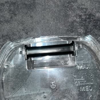 Garanti Altındaki Su Haznesi Kırıldı, Servis Ücret İstiyor
