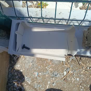 Kırık Dış Ünite Kapağı Değişiminde Gecikme, Sözler Tutulmuyor