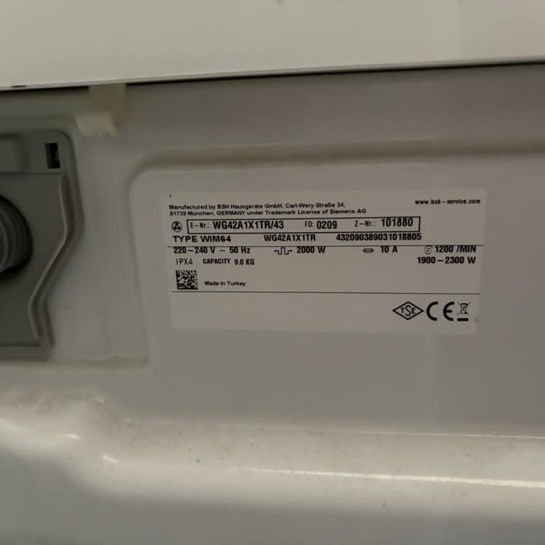 Nevşehir’deki Siemens Çamaşır Makinesinde Sürekli Küf Kokusu Ve Ayıplı Mal Değişimi Talebi