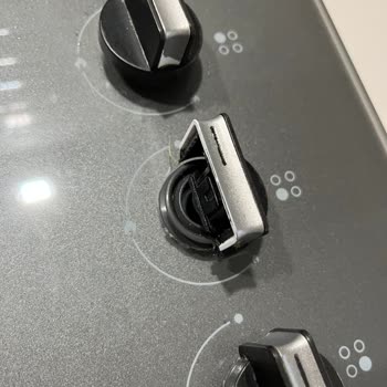 Beko Bocd T 6510 Eg Model Ankastre Ocakta Düğme Kırılması Ve Boya Dökülmesi