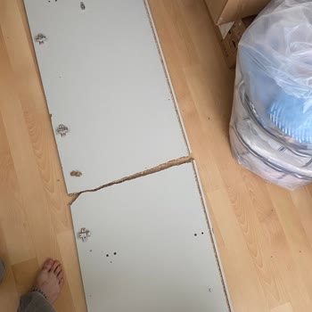 Bellona Valesco Dolabımın İç Paneli Kırıldı, Yedek Parça Ve Müşteri Hizmetlerine Ulaşamıyorum