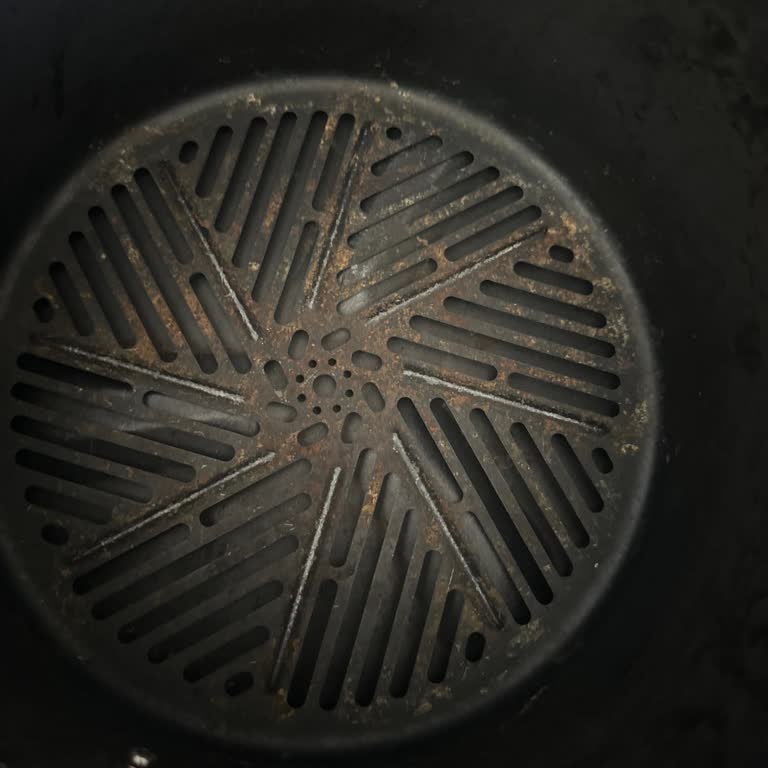 Kumtel Fast Fryer İç Haznesi Paslanıyor, Garanti Kapsamında Değişim Talebi