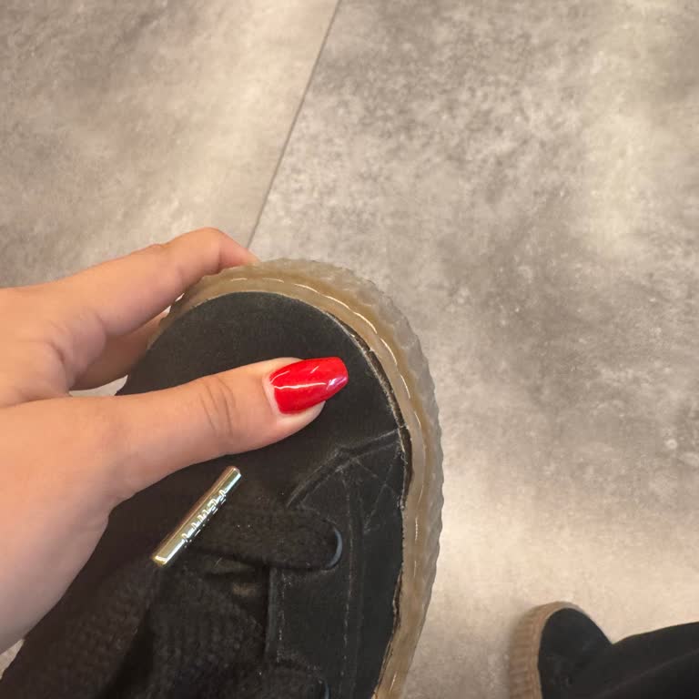 Puma Fenty İş Birliği Ayakkabısının Önü Kısa Sürede Açıldı Ve Deforme Oldu