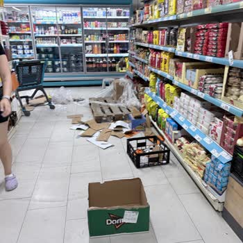 A101 Narlıdere Şubesinde Çalışan İlgisizliği Ve Hijyen Sorunları