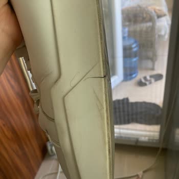 Calvin Klein Ayakkabılarında Tabandaki Açılma Üretim Hatası