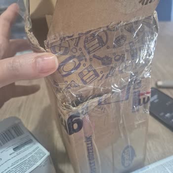 Boş Güneş Kremi Kutusu, Çözüm Bekliyorum