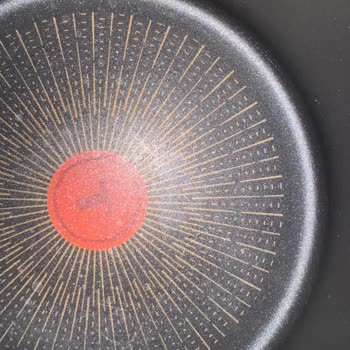 Tefal Seti İlk Kullanımda Çizildi, Mağaza Personeli Saygısız Davranışla Haklarımı Engelledi