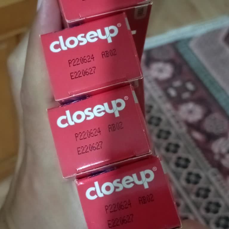 Unilever Food Solutions İki Yıl Önce Üretilen Close Up Diş Macunu Satışta
